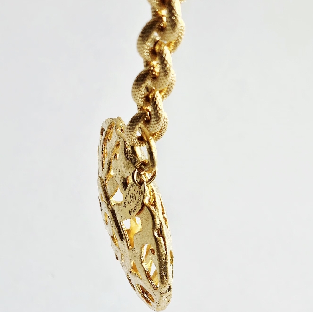 Chanel Gold-plated Caged Medallion CC Large Pendant - Picture 6 of 8